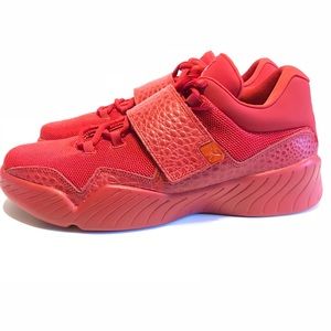 Men’s size 10.5 J23. Triple red